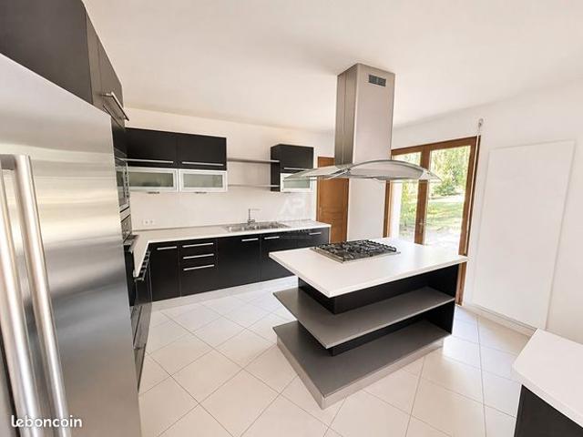 Propriété 6 pièces 152 m²