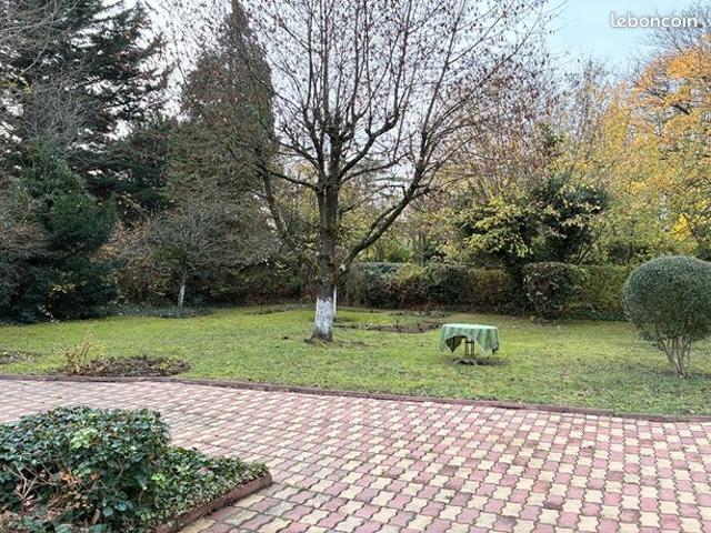 Propriété 6 pièces 161 m²