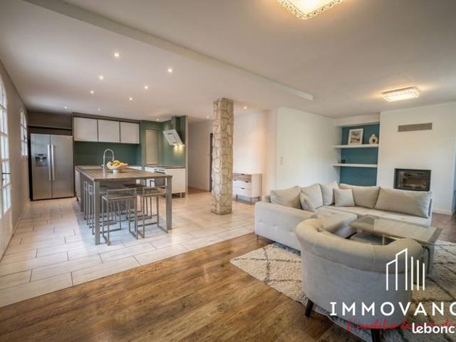 Propriété 6 pièces 291 m²