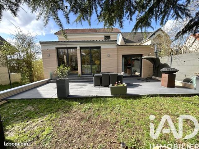 Propriété 6 pièces 162 m²