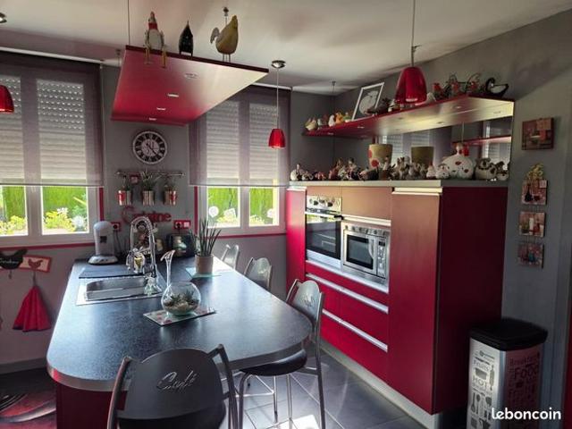 Propriété 6 pièces 174 m²