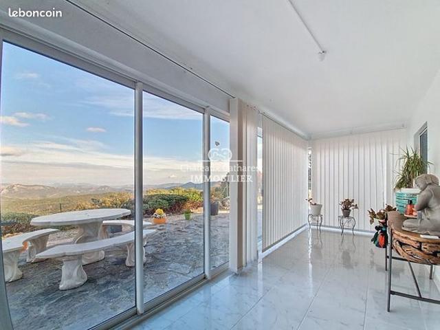 Propriété 6 pièces 178 m²