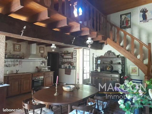 Propriété 6 pièces 184 m²