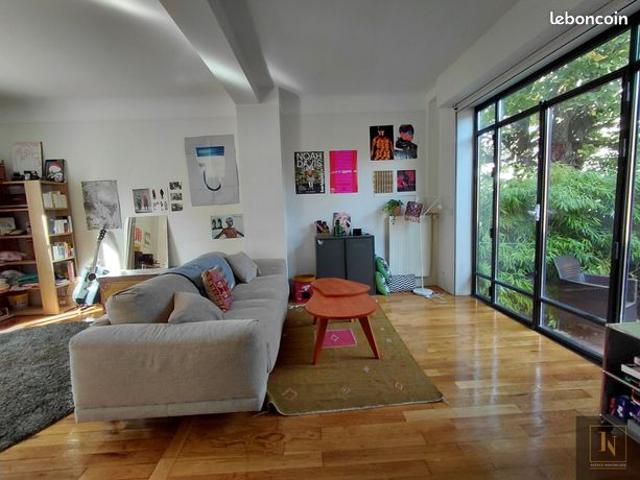 Propriété 6 pièces 185 m²