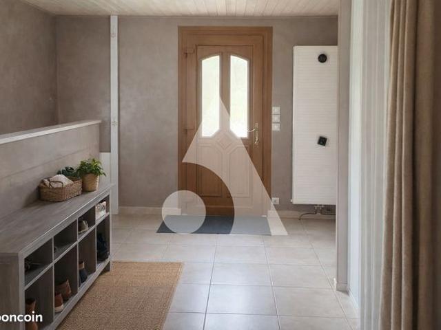 Propriété 6 pièces 199 m²