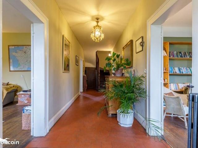 Propriété 7 pièces 185 m²