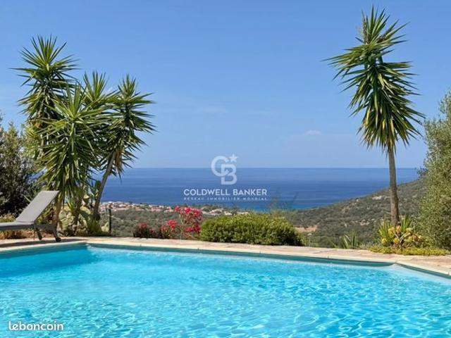 Propriété 6 pièces 242 m²