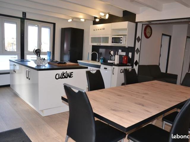 Propriété 8 pièces 136 m²
