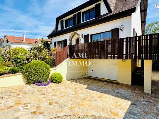 Propriété 8 pièces 185 m²