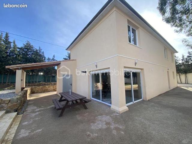 Propriété 8 pièces 180 m²