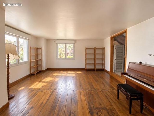 Propriété 8 pièces 190 m²
