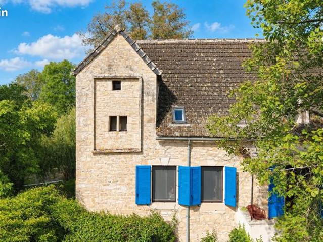 Propriété 8 pièces 200 m²