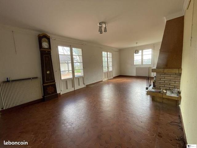 Propriété 8 pièces 214 m²