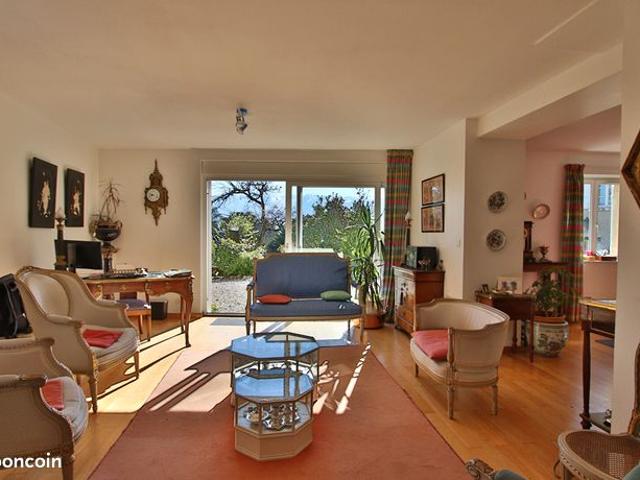 Propriété 8 pièces 216 m²