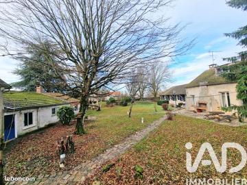 Propriété 8 pièces 230 m²