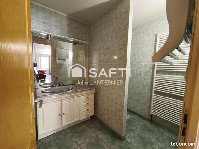 Propriété 8 pièces 232 m²