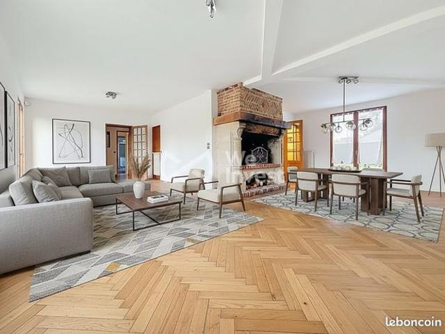 Propriété 8 pièces 250 m²