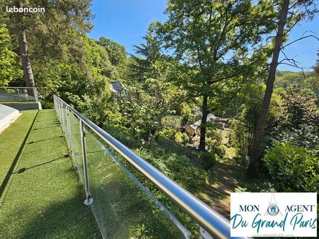 Propriété 8 pièces 250 m²