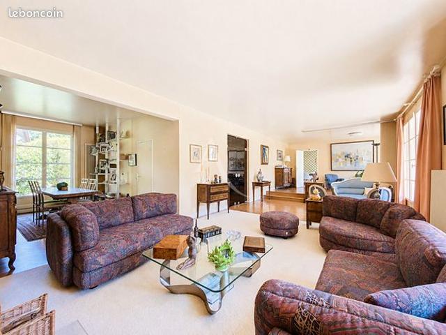 Propriété 8 pièces 261 m²