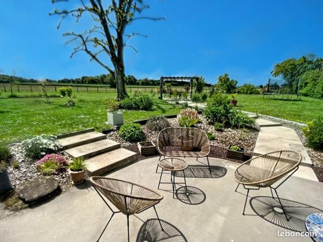 Propriété 8 pièces 300 m²