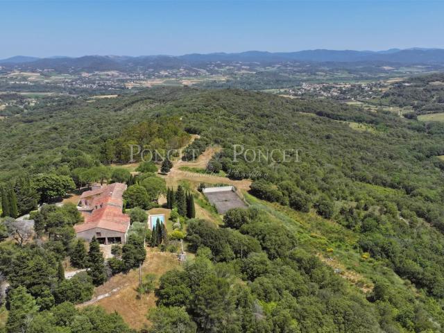 Propriété 90 ha avec vues exceptionnelles, événementiel et c. 800m² Carcassonne