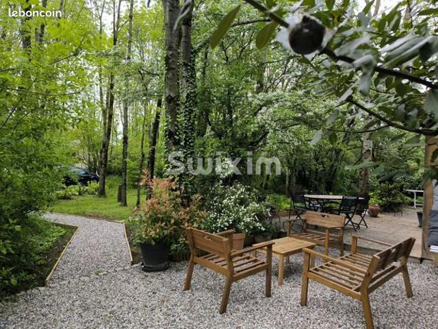 Propriété 9 pièces 206 m²