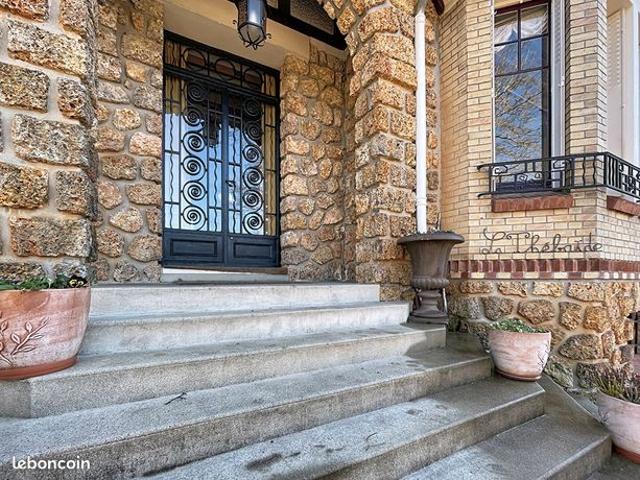 Propriété 9 pièces 200 m²