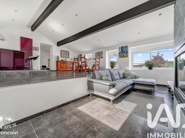 Propriété 9 pièces 240 m²