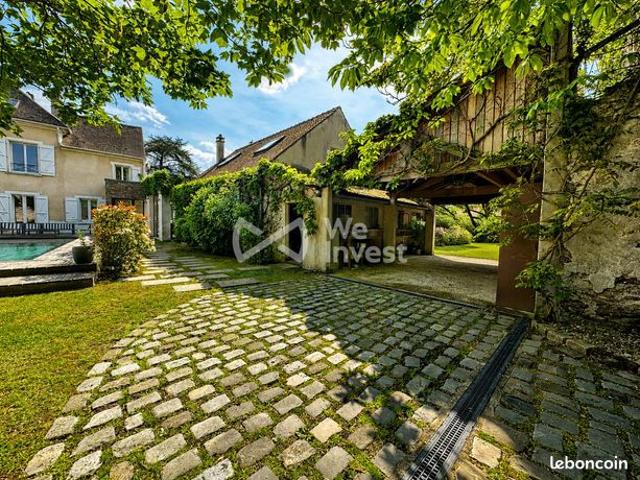 Propriété 9 pièces 257 m²