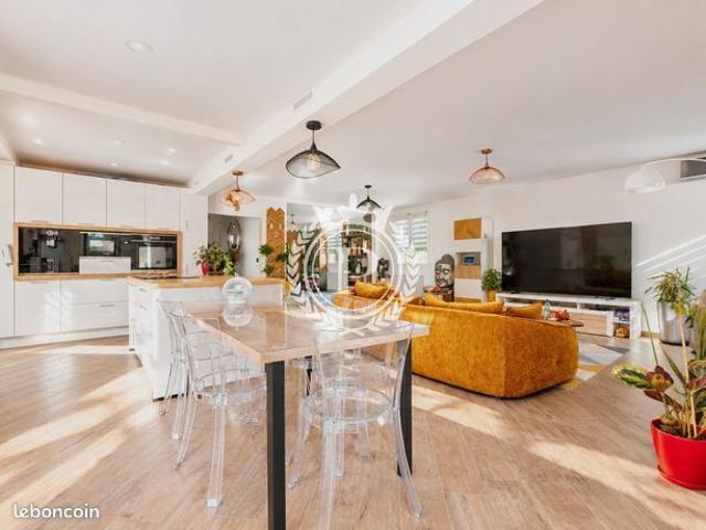 Propriété 9 pièces 250 m²