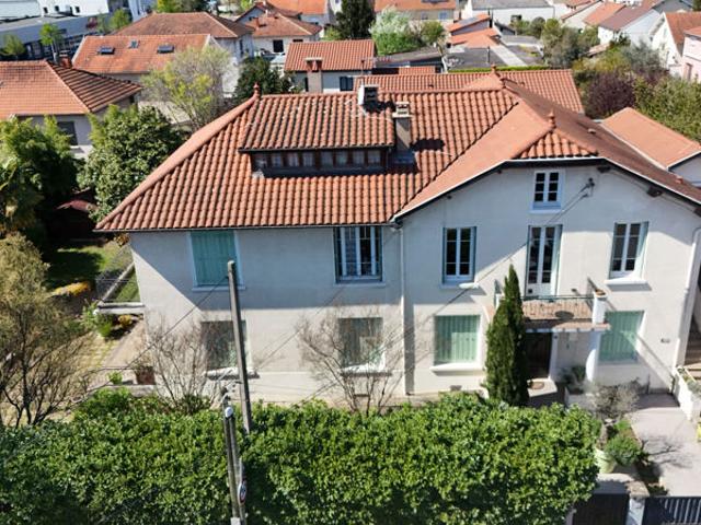 Propriété confidentielle aux portes de Lyon 8 quartier Moulin à vent