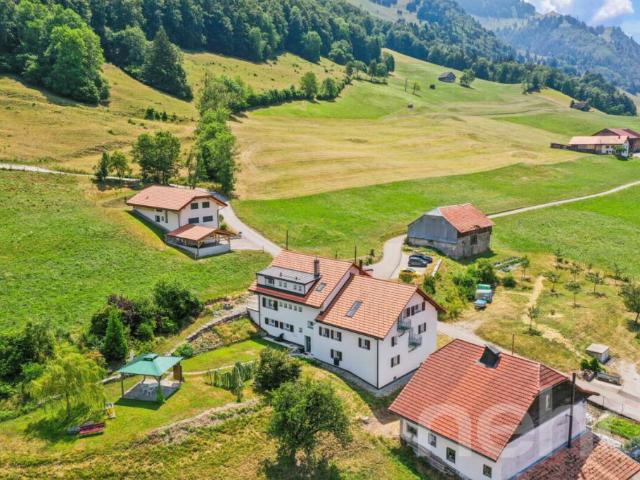 Propriété contemporaine, volumes généreux et cadre bucolique préservé