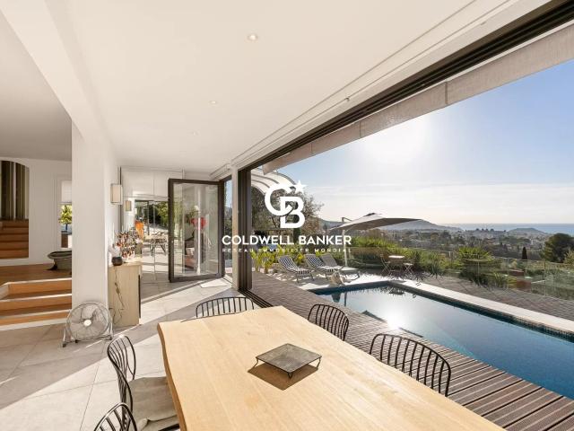 Propriété contemporaine d’exception – Vue mer panoramique –. 253m² Nice