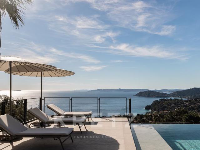 Propriété contemporaine d’exception face aux îles d’Or 400m² Rayol Canadel sur Mer