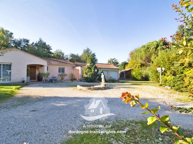 Propriete Contemporaine D'exception 270 m² De Serenite Au. 270m² Villefranche de Lonchat