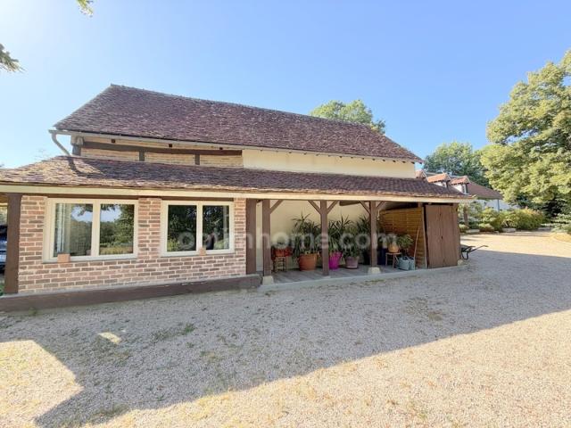 Propriété à vendre 10 pièces MERY SUR CHER 18 dans un environnement très calme et verdoyant