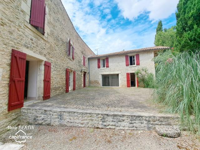 Propriété à vendre 11 pièces CELLES SUR BELLE 79