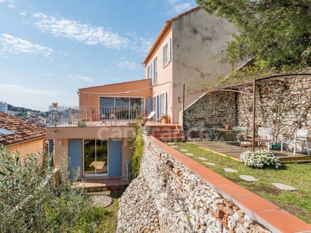 Propriété à vendre 5 pièces MARSEILLE 7EME ARRONDISSEMENT 13 VAUBAN