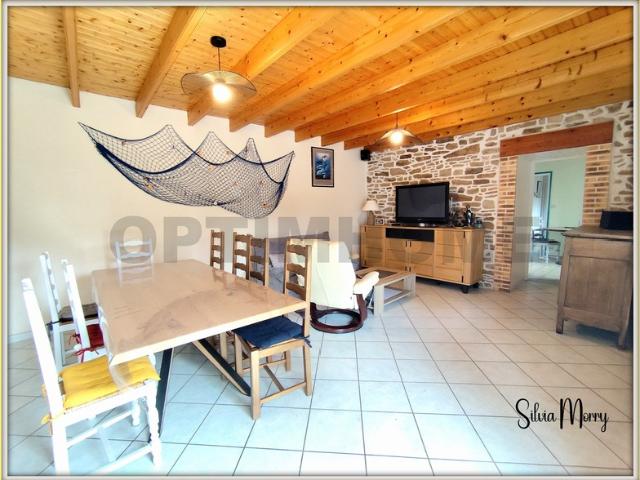 Propriete à vendre 5 pièces SAINT VOUGAY 29