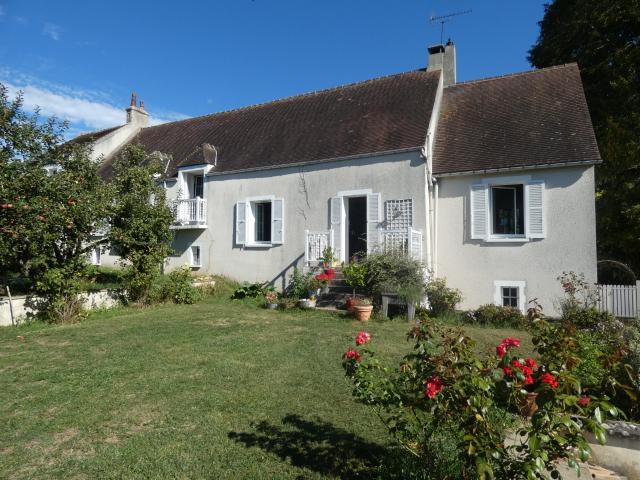 Propriété à vendre 6 pièces proche de FALAISE 14 240 m² habitables sur 3ha52 de terrain