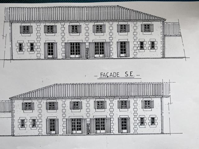 Propriete à vendre 8 pièces CHAMPAGNE 17