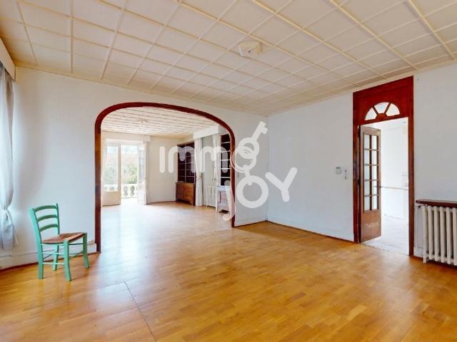PROPRIETE A VENDRE CAHORS