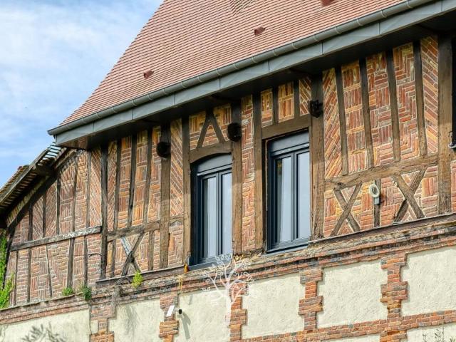 Propriété à vendre avec dépendances et prairies en Pays de 235m² Esclavelles