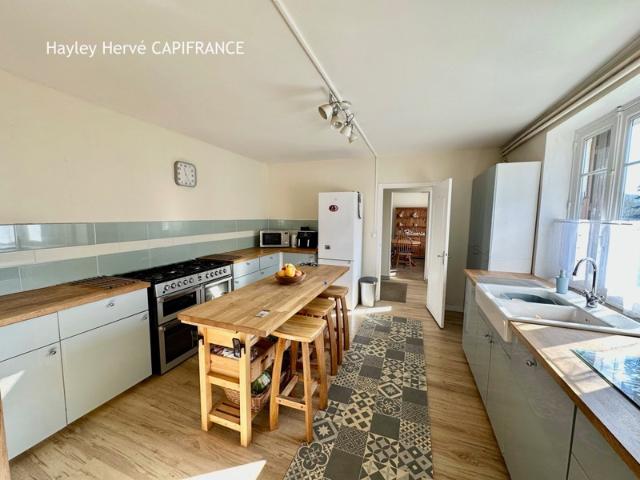 Propriété À VENDRE avec maison et gîte indépendant, dépendances et terrain de 5 000 m² – Mortain LE NEUFBOURG 50 Mortain