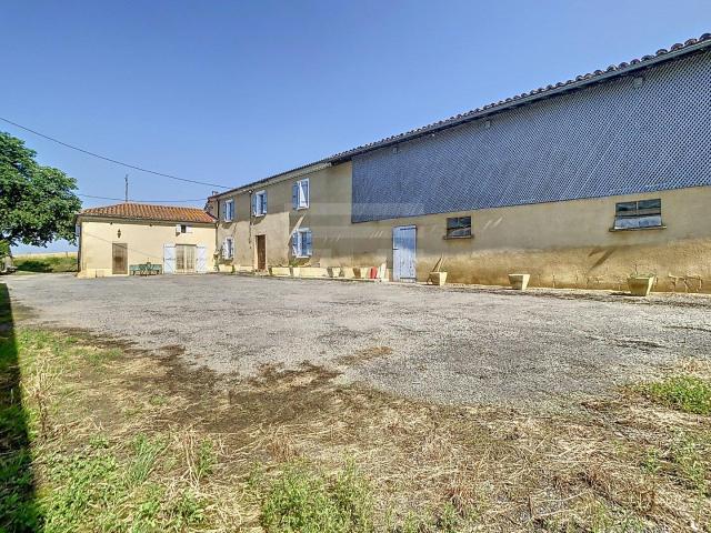 Propriété agricole 185m² Auch