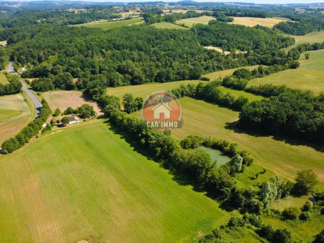 Propriété agricole au milieu de 37hectare proche Bergerac