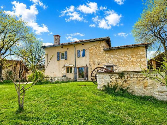 Propriété agricole proche de Gaillac 196m² Gaillac