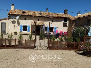 Propriété au calme avec gîtes et camping 113m² Messé