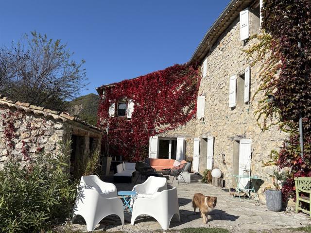 Propriété avec 11 hectares 600m² Sisteron