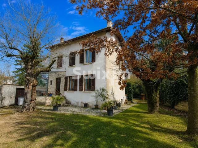 Propriété avec terrain constructible 157m² Ambérieu en Bugey